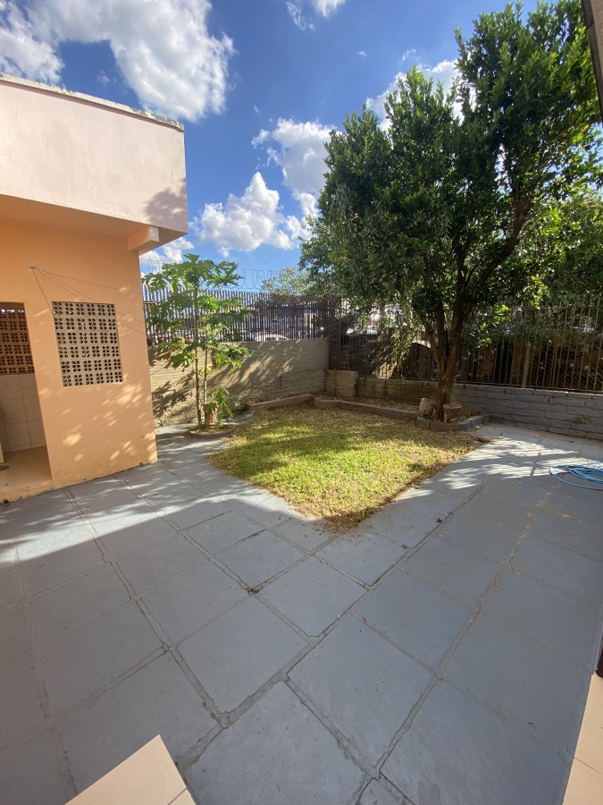 Casa para alugar com 4 quartos, 150m² - Foto 14