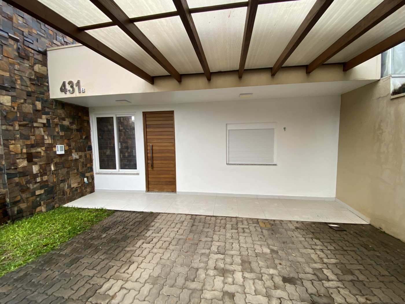 Casa à venda com 2 quartos, 68m² - Foto 2