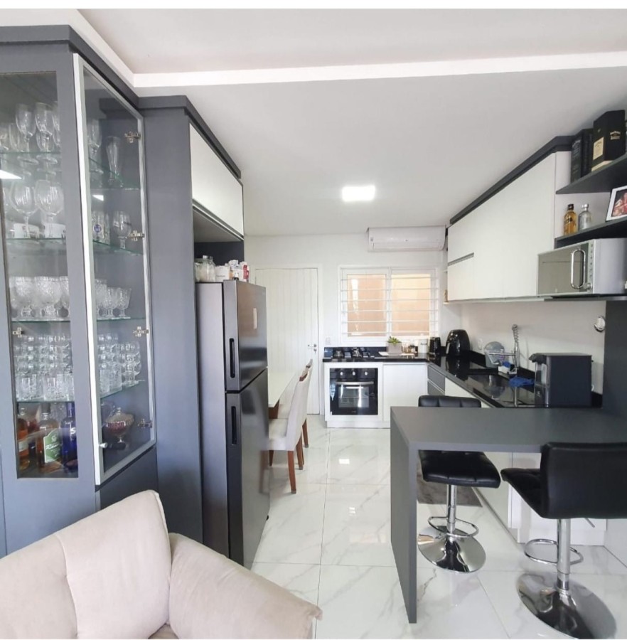 Casa à venda com 2 quartos, 68m² - Foto 8