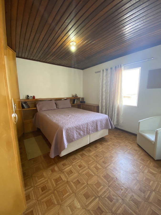 Casa à venda com 3 quartos, 200m² - Foto 4